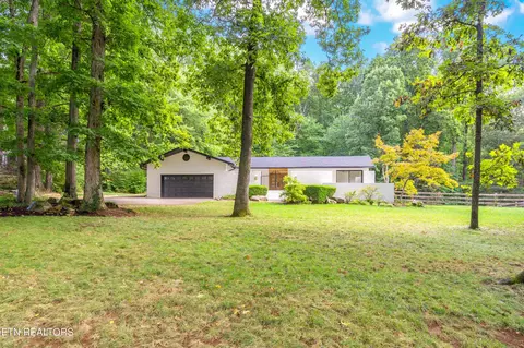 520 S David Ln, Knoxville, TN 37922