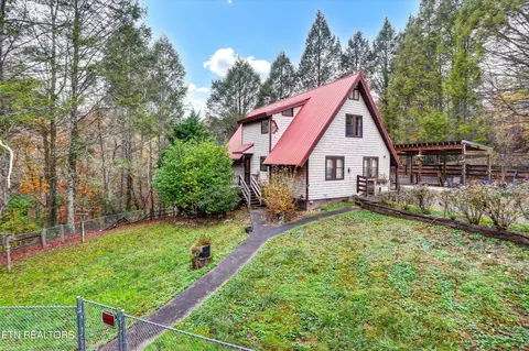 338 Old Cades Cove Rd, Townsend, TN 37882