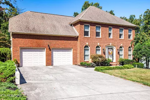 1213 Rain Tree Rd, Knoxville, TN 37923