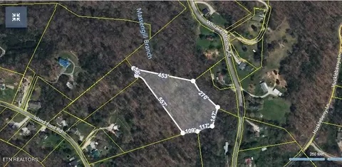 1 Whitaker Hollow Rd, Rocky Top, TN 37769