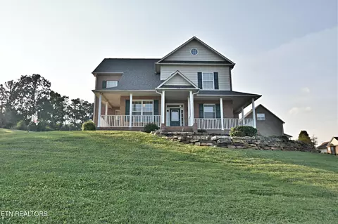 729 Deep Woods Ln, Seymour, TN 37865