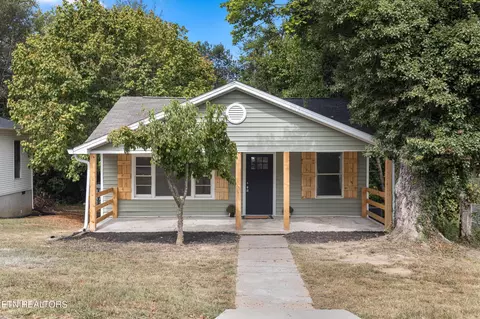 2201 Aster Rd, Knoxville, TN 37918