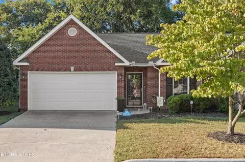 1008 Jadestone Way, Knoxville, TN 37923