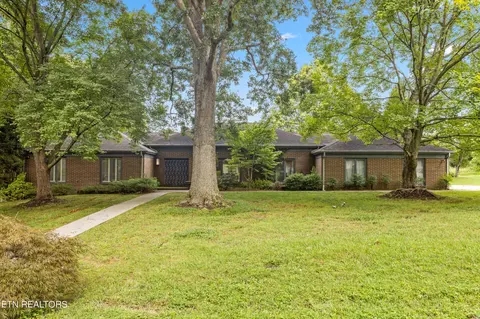 705707 Kempton Rd, Knoxville, TN 37909