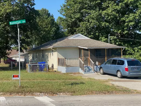 144 Manhattan Ave, Oak Ridge, TN 37830
