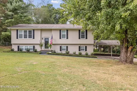 233 Amesbury Rd, Knoxville, TN 37934