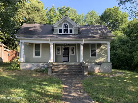 819 Hiawassee Ave, Knoxville, TN 37917