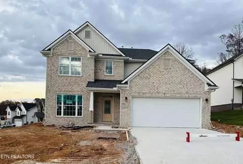 1112 Bear Paw Ln, Knoxville, TN 37922