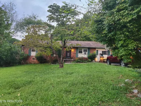 2305 Chukar Rd, Knoxville, TN 37923