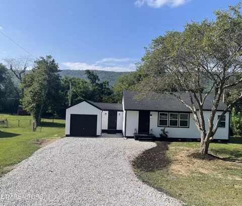 520 Eblen Dr, Harriman, TN 37748