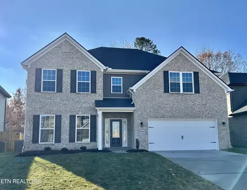 8704 Yellow Aster Rd, Knoxville, TN 37931