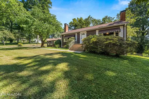 216 W Red Bud Rd, Knoxville, TN 37920
