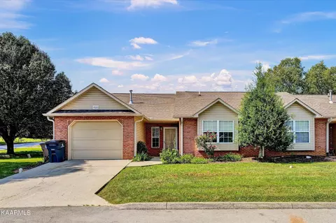 4520 Shamus Way, Knoxville, TN 37918