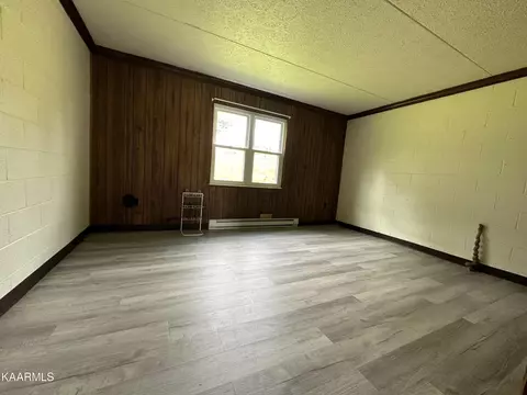 6323 W Andrew Johnson Hwy, Talbott, TN 37877 photo 3