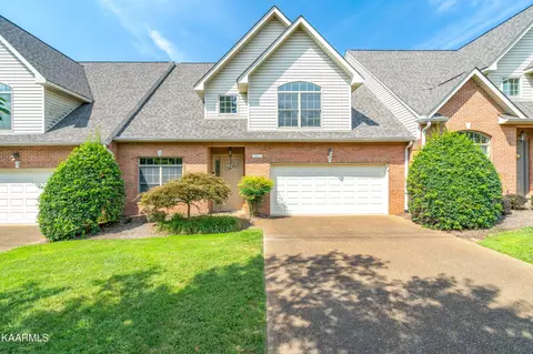 805 Racquet Club Way, Knoxville, TN 37923