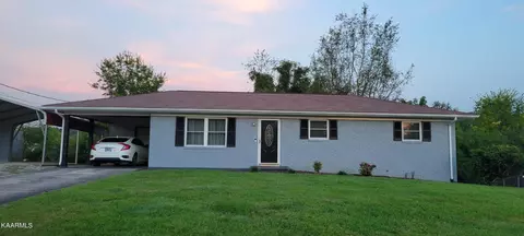 8508 Jann Dr, Powell, TN 37849