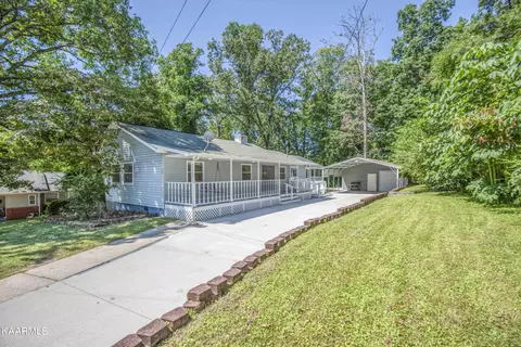 629 Pennsylvania Ave, Oak Ridge, TN 37830