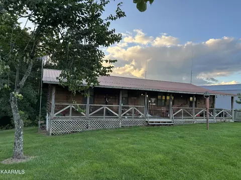 3287 Hurricane Rd, Huntsville, TN 37756
