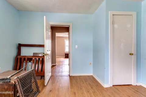 434 Eagle Bend Rd, Clinton, TN 37716 photo 9