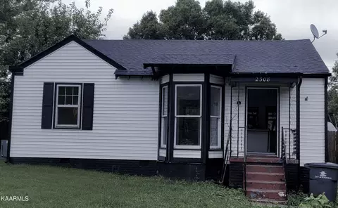 2308 NE Boxwood Ln, Knoxville, TN 37917