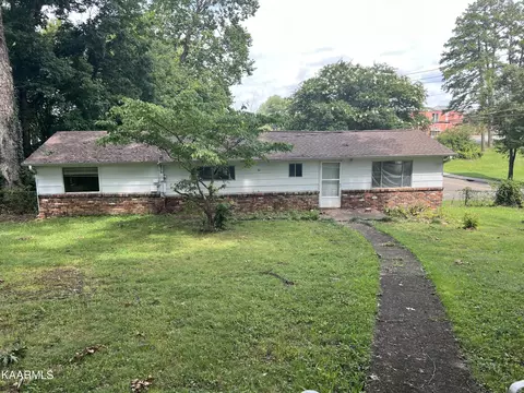 513 Alandale Dr, Knoxville, TN 37920