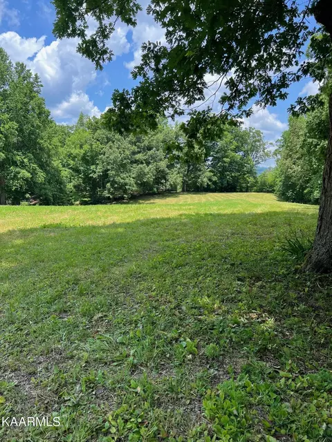 3463 Covemont Ln, Sevierville, TN 37862