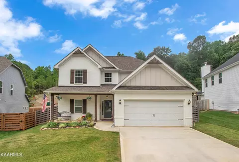 11743 Pepper Ridge Ln, Knoxville, TN 37932