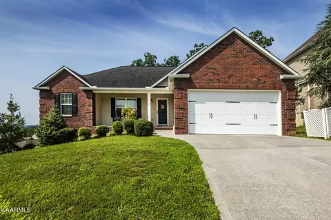 2510 Ancient Oak Ln, Knoxville, TN 37931