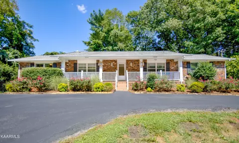 710 Crest Forest Rd, Knoxville, TN 37923