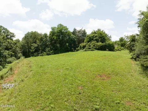 229 Fence Post Ln, Knoxville, TN 37934