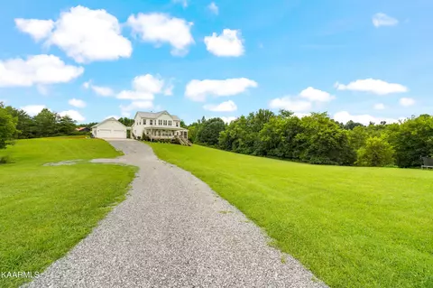 1274 Fork Rd, Greenback, TN 37742 photo 4
