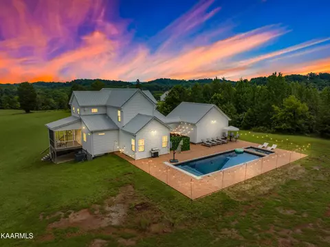 1274 Fork Rd, Greenback, TN 37742 photo 2