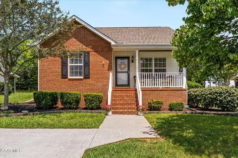 1509 Mayberry Ln, Sevierville, TN 37862