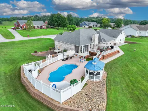 1561 Brahman Ln, Seymour, TN 37865