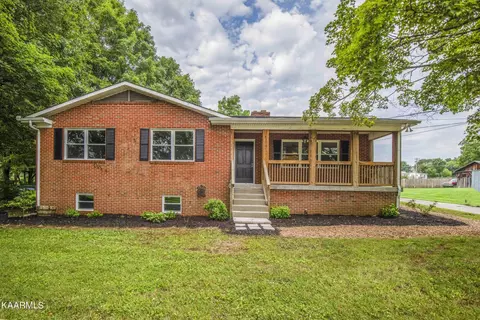 4756 Wildwood Rd, Maryville, TN 37804
