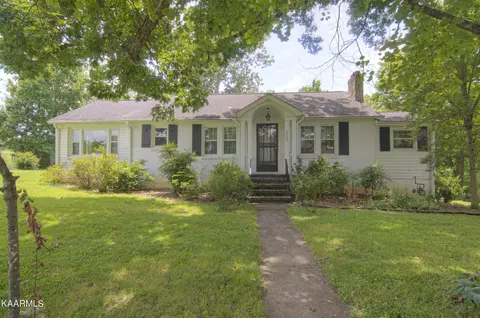 207 Ailsie Dr, Knoxville, TN 37920