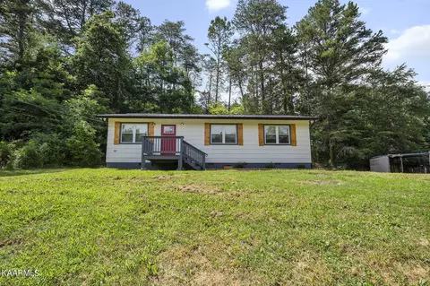 4556 Hall Rd, Loudon, TN 37774