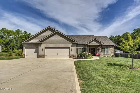 1360 Harrison Rd, Lenoir City, TN 37771
