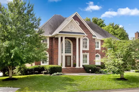 9198 Hemingway Grove Cir, Knoxville, TN 37922