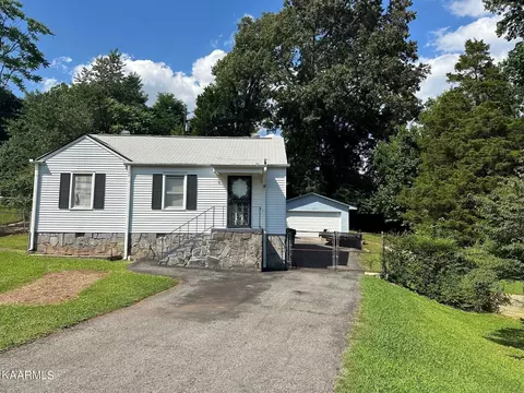 2364 Greenfield Ln, Knoxville, TN 37917