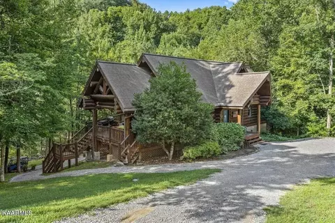 136 Landmark Dr, New Tazewell, TN 37825