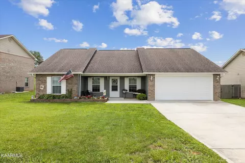 2038 Murphys Chapel Dr, Sevierville, TN 37876