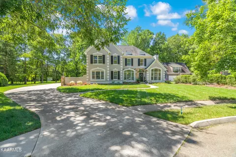 1310 Waterside Ln, Knoxville, TN 37922
