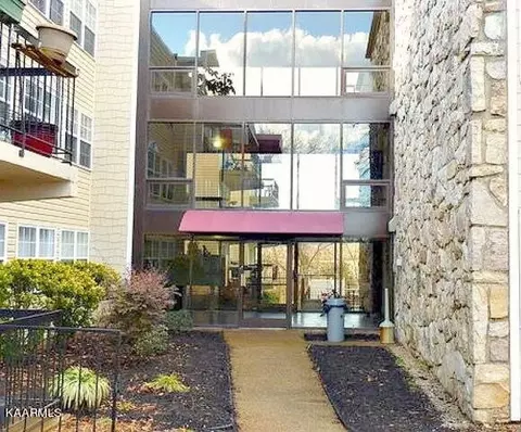 2749 Sullins St # C311, Knoxville, TN 37919