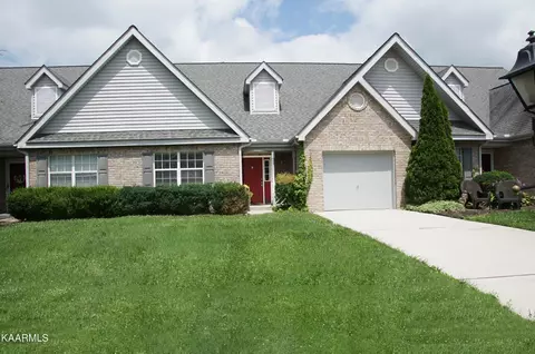 3216 Lightspring Ln, Knoxville, TN 37917