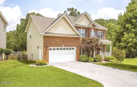 1472 Armiger Ln, Knoxville, TN 37932