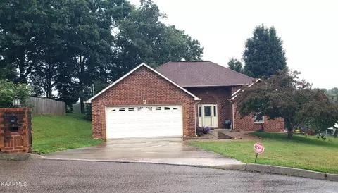7920 Temple Ln, Knoxville, TN 37938