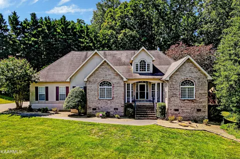 3223 Topside Dr, Kodak, TN 37764