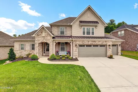 1854 English Ivy Ln, Knoxville, TN 37932