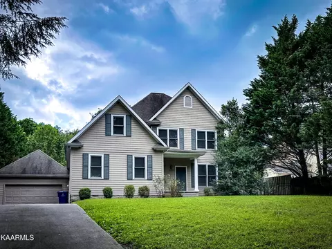 6020 Oak Hampton Way, Knoxville, TN 37919